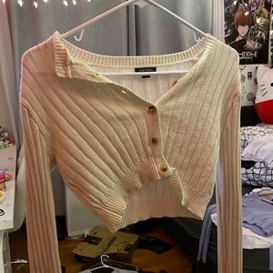 White button up crop blouse thing